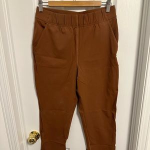The Group Babaton Weekender Pant